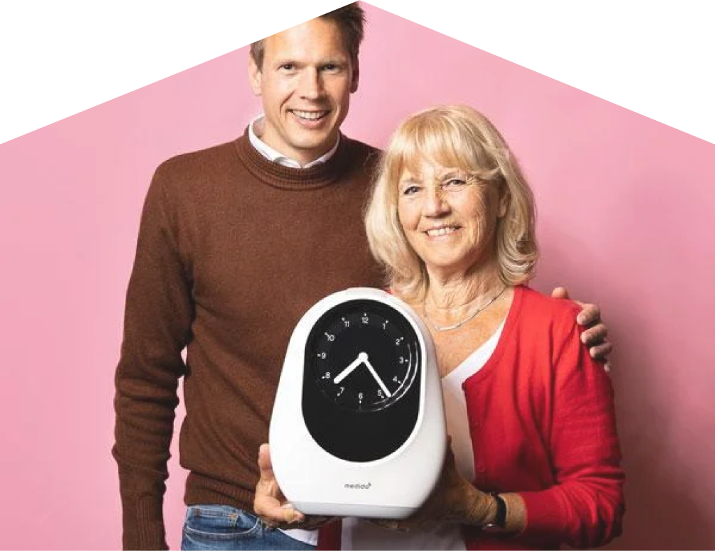 Slimme medicijndispenser in GoudStaete mantelzorgwoning voor veilig medicijngebruik.